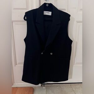 4th & Reckless Black Sleeveless Blazer Vest